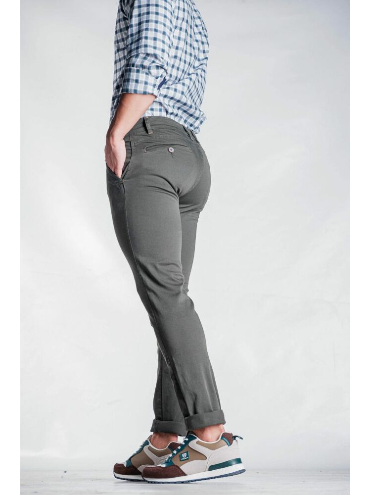 Pantalón Slim La Vaquera Kakhy