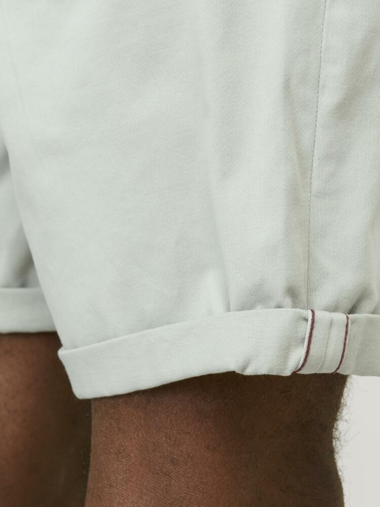 BERMUDA CORTE CHINO VERDE