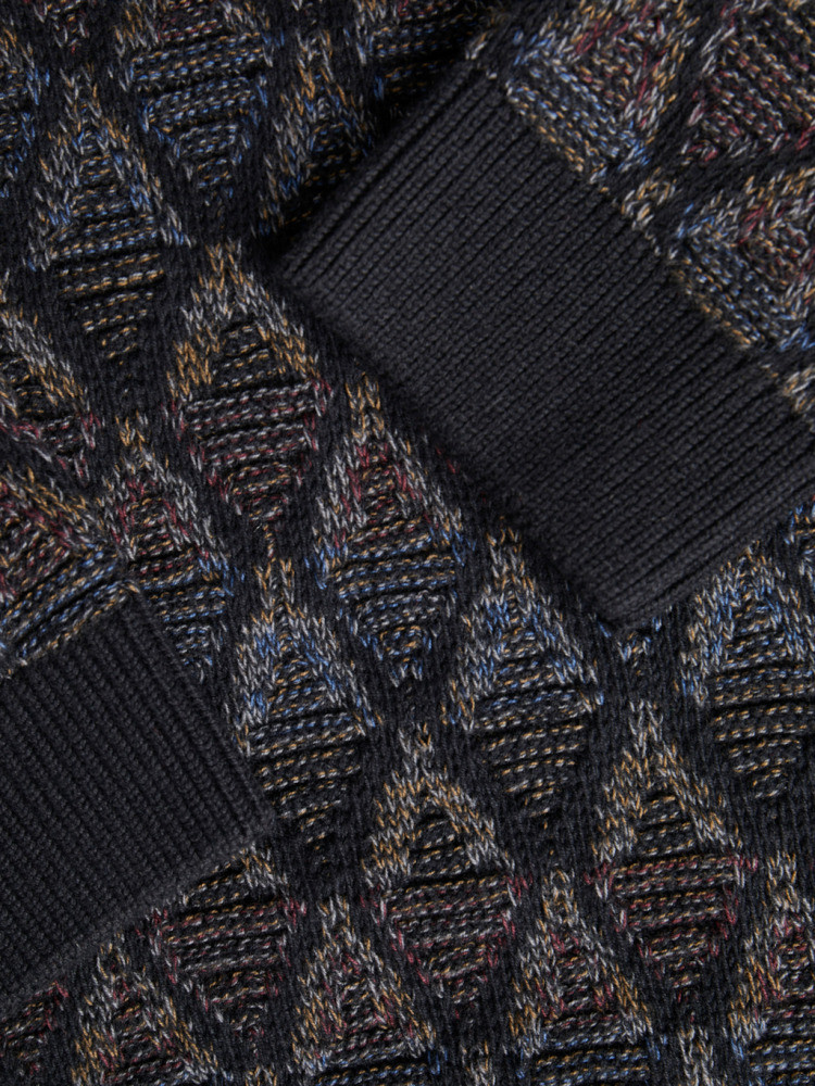 JERSEY NEGRO ESTRUCTURA ROMBO