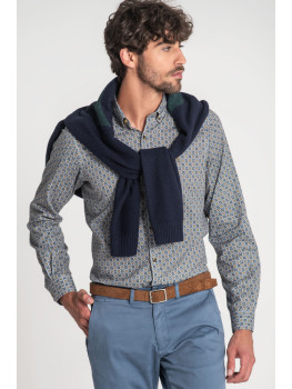 CAMISA ESTAMPADA MOSAICO MARRON