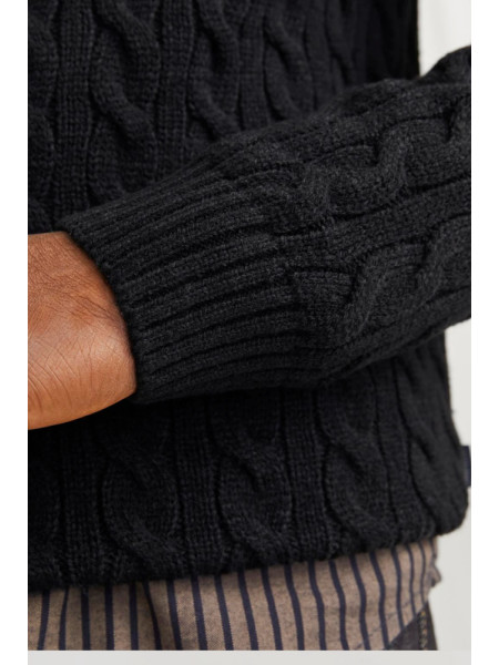 JERSEY NEGRO CUELLO SOLAPA CON BOTON