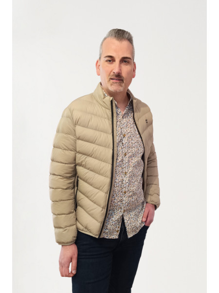 CAZADORA ULTRALIGHT BEIGE