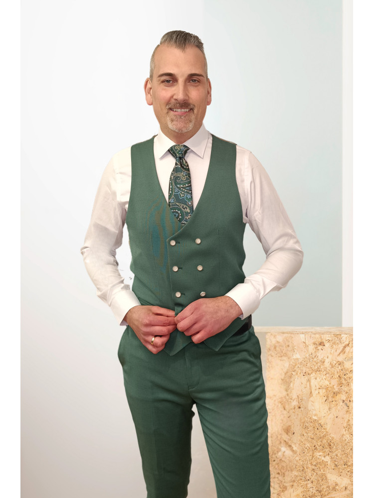 TRAJE VERDE CON CHALECO