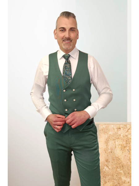 TRAJE VERDE CON CHALECO