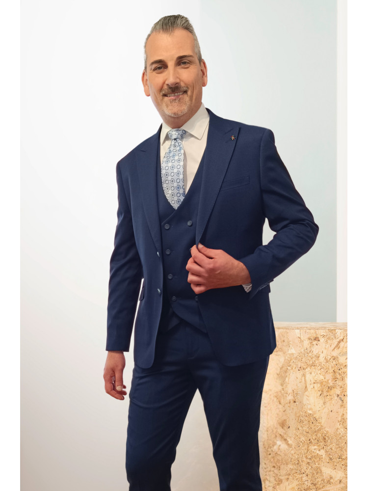 TRAJE AZUL CON CHALECO