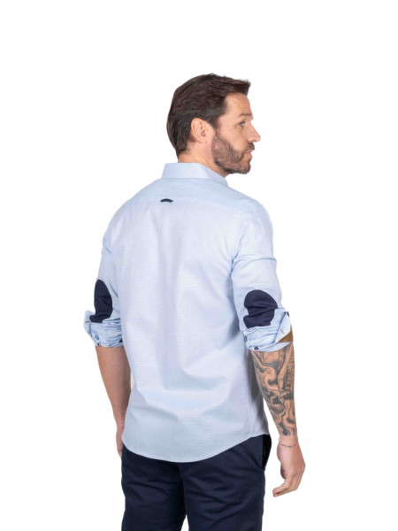 CAMISA CELESTE CON CODERA