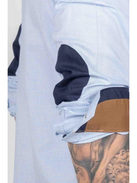 CAMISA CELESTE CON CODERA